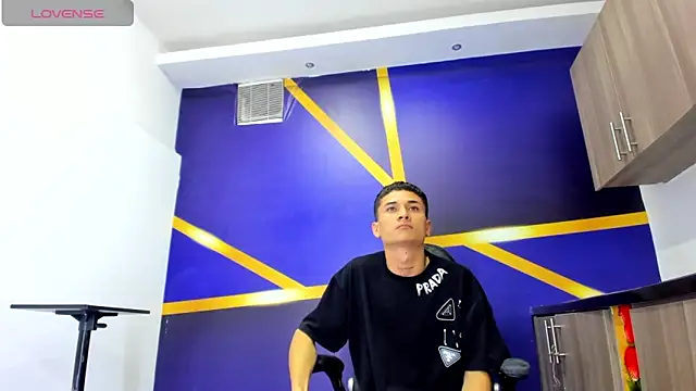 Snapshot of Matheus_Ic chatting on 02-14-26, 08:49 Matheus Ic online show from 02-14-26, 08:49