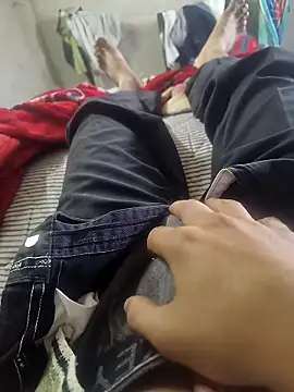 indianbull001 online show from 02-11-26, 08:08