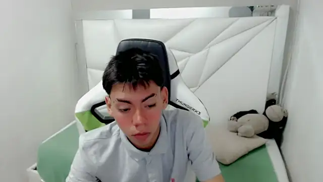 Snapshot of Liarr_ chatting on 02-02-26, 07:56 Liarr online show from 02-02-26, 07:56