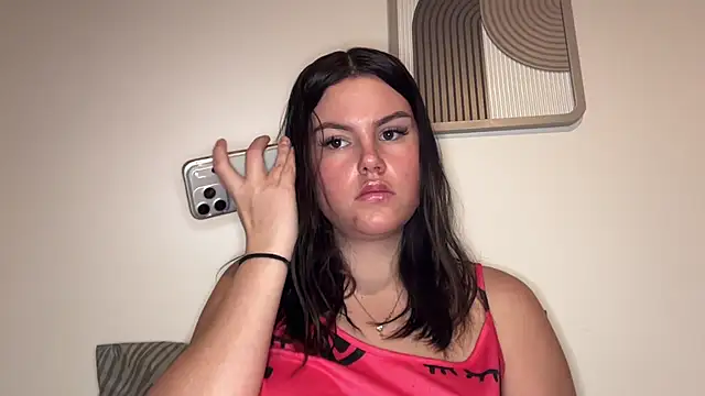 Snapshot of kiaraaaa75 chatting on 02-16-26, 08:05 kiaraaaa75 online show from 02-16-26, 08:05