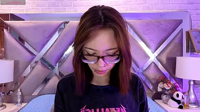 Snapshot of HarperrWest chatting on 02-02-26, 08:51 HarperrWest online show from 02-02-26, 08:51