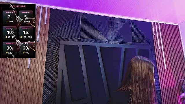 Snapshot of Hanna_Becker_ chatting on 02-16-26, 11:28 Hanna Becker online show from 02-16-26, 11:28