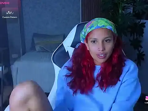 Snapshot of saphire_ chatting on 07-21-26, 02:41 saphire online show from 07-21-26, 02:41
