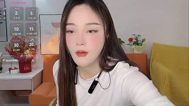 Snapshot of Lisa-295188 chatting on 02-14-26, 07:27 Lisa-295188 online show from 02-14-26, 07:27