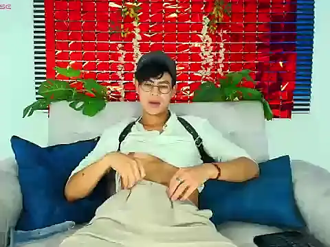 Snapshot of ThiiagoSaeenz chatting on 02-16-26, 03:57 ThiiagoSaeenz online show from 02-16-26, 03:57