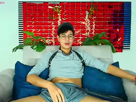 Snapshot of ThiiagoSaeenz chatting on 02-16-26, 04:14 ThiiagoSaeenz online show from 02-16-26, 04:14