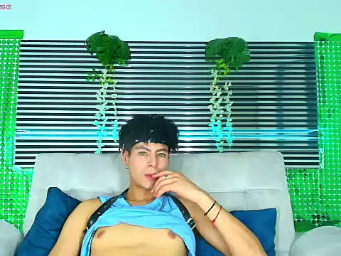 ThiiagoSaeenz online show from 03-19-26, 04:49