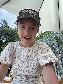 MiaTee online show from 03-22-26, 02:59