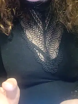 Snapshot of Isa363636 chatting on 02-14-26, 10:28 Isa363636 online show from 02-14-26, 10:28