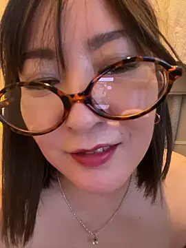 Mitsuco surflady online show from 04-18-26, 07:58