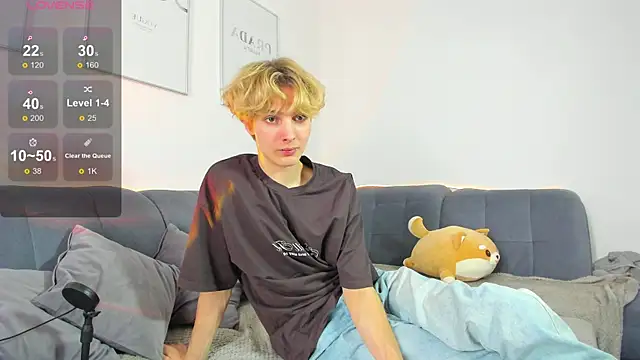 bunnyblush67 online show from 03-25-26, 08:42