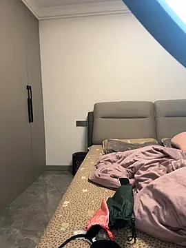 liubaobao666 online show from 04-07-26, 03:01