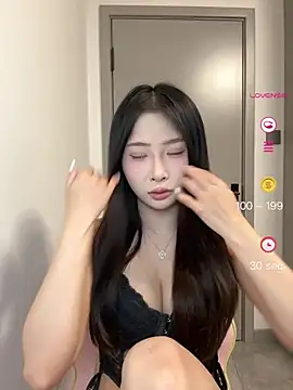 Snapshot of liubaobao666 chatting on 05-06-26, 02:44 liubaobao666 online show from 05-06-26, 02:44