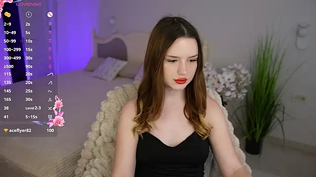 Milana Moons online show from 07-17-26, 10:55