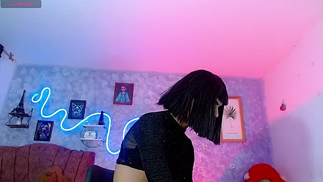 Snapshot of Stefani__R chatting on 03-03-26, 03:45 Stefani R online show from 03-03-26, 03:45