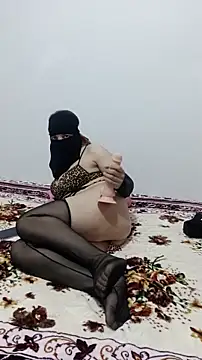 Snapshot of RitaL- chatting on 02-26-26, 08:13 RitaL- online show from 02-26-26, 08:13