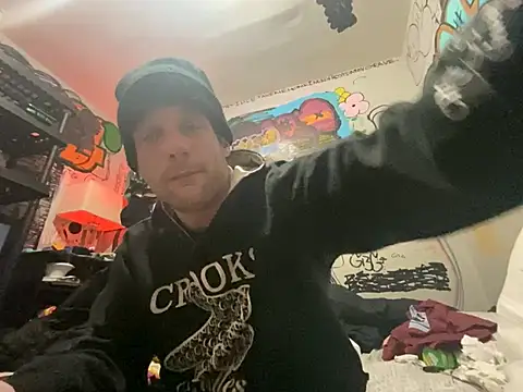 gothboiplzty online show from 02-10-26, 10:36