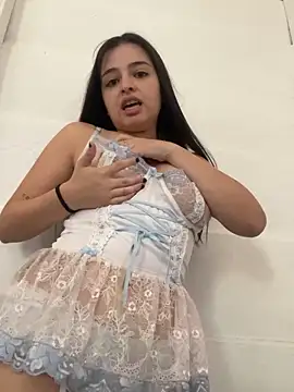 Snapshot of vainillasuave chatting on 02-13-26, 03:41 vainillasuave online show from 02-13-26, 03:41