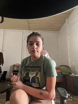 Snapshot of vainillasuave chatting on 02-28-26, 07:04 vainillasuave online show from 02-28-26, 07:04