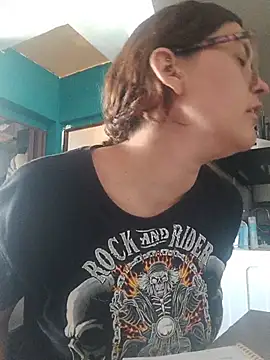 Snapshot of Harley-77 chatting on 02-25-26, 02:59 Harley-77 online show from 02-25-26, 02:59