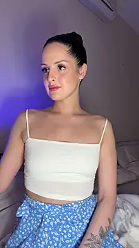 Evayra online show from 03-25-26, 08:15