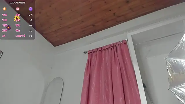 luna velveth online show from 04-10-26, 10:31