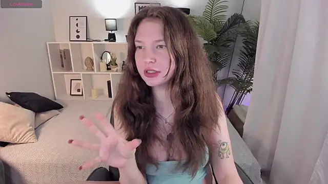 Luna Tide online show from 04-30-26, 09:30