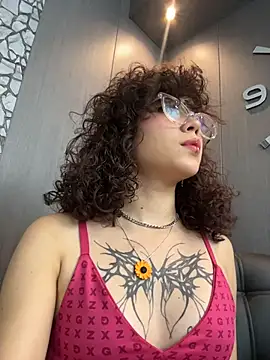 luci butterfly online show from 02-04-26, 08:25