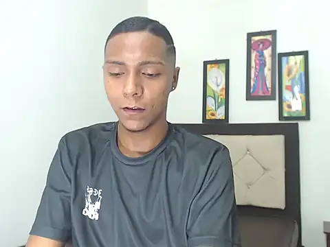 Snapshot of hotboyluxe chatting on 03-03-26, 03:23 hotboyluxe online show from 03-03-26, 03:23