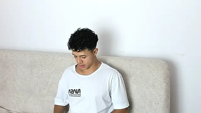 Snapshot of _Alex_Colton chatting on 01-31-26, 10:08 Alex Colton online show from 01-31-26, 10:08