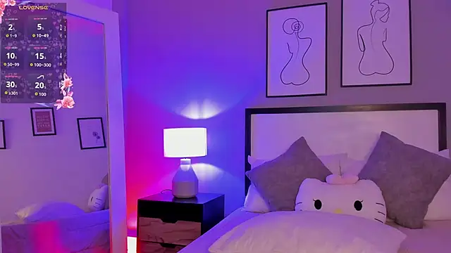 QueenRose    online show from 04-09-26, 02:44