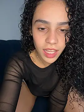 SirenStell0 online show from 04-17-26, 02:03