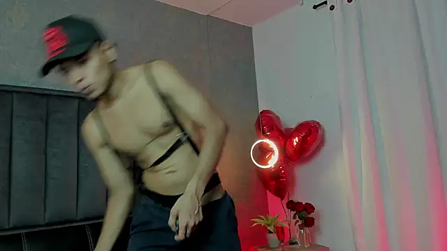 Snapshot of Alejandroo_Montenegro chatting on 02-14-26, 12:07 Alejandroo Montenegro online show from 02-14-26, 12:07