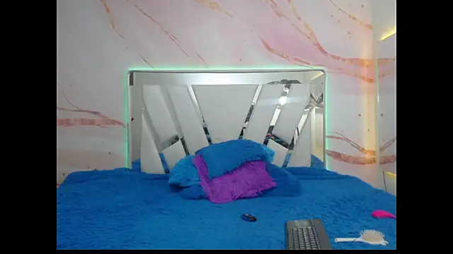 Snapshot of MayteLove chatting on 02-21-26, 06:36 MayteLove online show from 02-21-26, 06:36