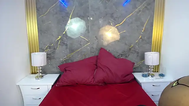 JORDAN MOOR online show from 04-08-26, 12:05