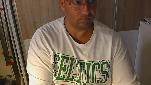 Snapshot of VanillaTime78-Jorge chatting on 05-31-26, 07:26 VanillaTime78-Jorge online show from 05-31-26, 07:26