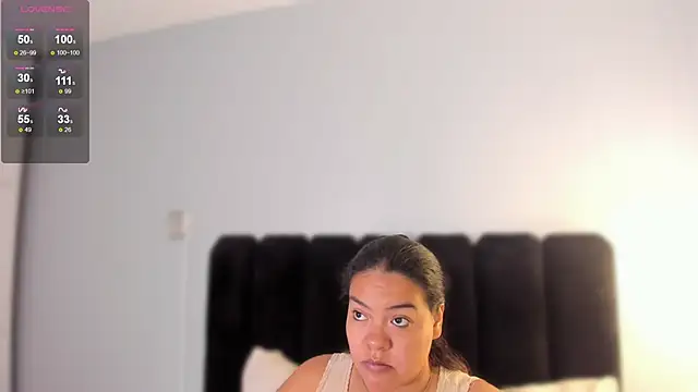 Snapshot of Amaranoir- chatting on 02-13-26, 04:08 Amaranoir- online show from 02-13-26, 04:08