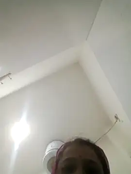 Snapshot of khushi_rawat chatting on 02-10-26, 01:43 khushi rawat online show from 02-10-26, 01:43