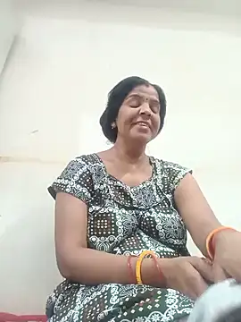 Snapshot of punamji_sexe chatting on 05-25-26, 12:11 punamji sexe online show from 05-25-26, 12:11