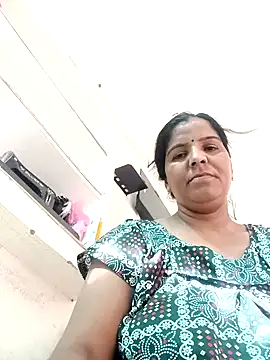 Snapshot of punamji_sexe chatting on 05-26-26, 03:35 punamji sexe online show from 05-26-26, 03:35