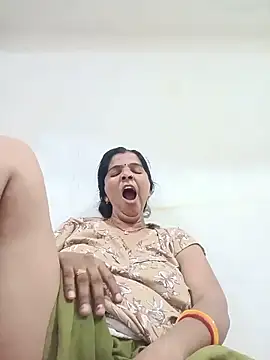 Snapshot of punamji_sexe chatting on 06-10-26, 02:56 punamji sexe online show from 06-10-26, 02:56