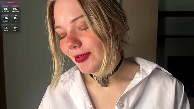 Snapshot of Velmiora chatting on 05-16-26, 04:17 Velmiora online show from 05-16-26, 04:17