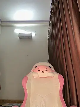 wang1472581 online show from 02-08-26, 09:23