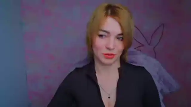 Snapshot of CuttieEmma chatting on 02-26-26, 12:37 CuttieEmma online show from 02-26-26, 12:37