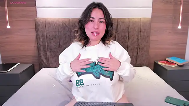 Kennya Rodriguez online show from 12-28-24, 12:24