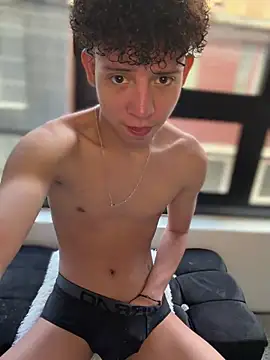 Snapshot of yoursexyjose chatting on 02-26-26, 07:13 yoursexyjose online show from 02-26-26, 07:13