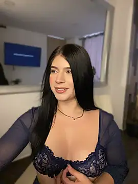 Snapshot of _HannahFox_ chatting on 07-10-26, 10:56 HannahFox online show from 07-10-26, 10:56