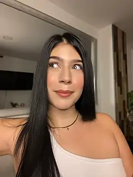 Snapshot of _HannahFox_ chatting on 08-06-26, 02:02 HannahFox online show from 08-06-26, 02:02