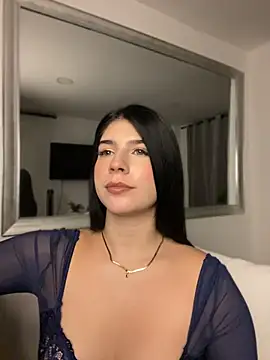 Snapshot of _HannahFox_ chatting on 08-06-26, 11:50 HannahFox online show from 08-06-26, 11:50
