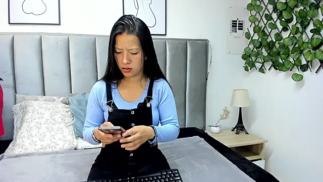 Snapshot of double_temptation_ chatting on 02-25-26, 12:37 double temptation online show from 02-25-26, 12:37